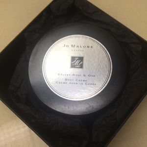 Jo Malone Velvet rose& oud body cream5.9 oz